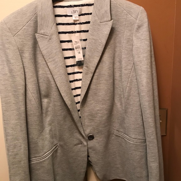 The Loft Blazer size 14 but run's a little small - Picture 2 of 3